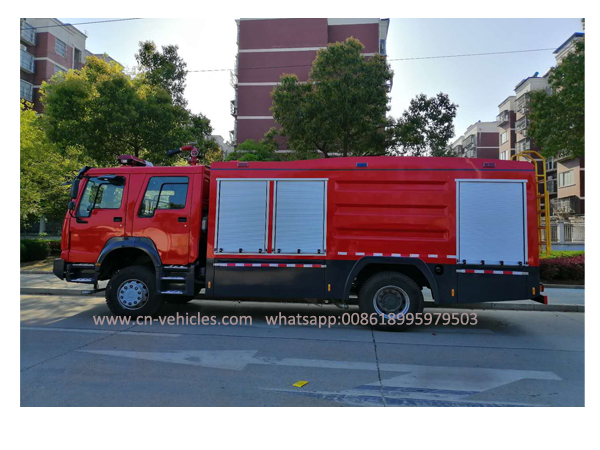 HOWO Sinotruck 9000 Liters Foam and Water Fire Flighting Truck For Sales