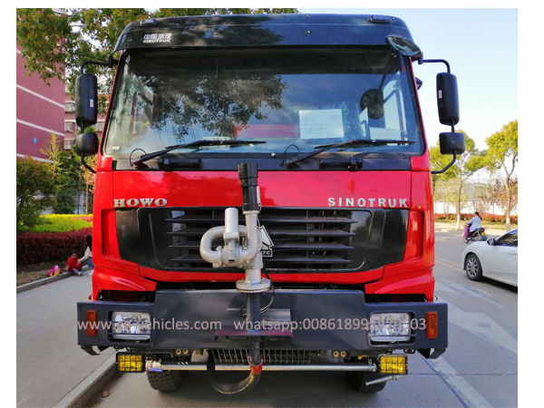 HOWO Sinotruck 9000 Liters Foam and Water Fire Flighting Truck For Sales