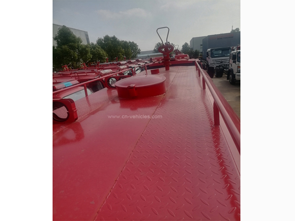 HOWO 6000 Liter Fire Water Tank Truck 