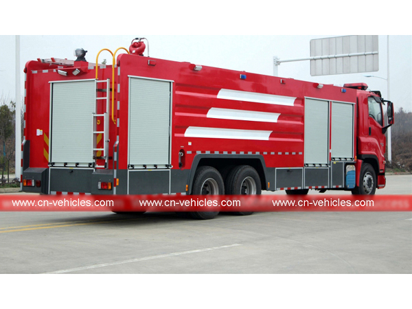 ISUZU GIGA Fire Truck