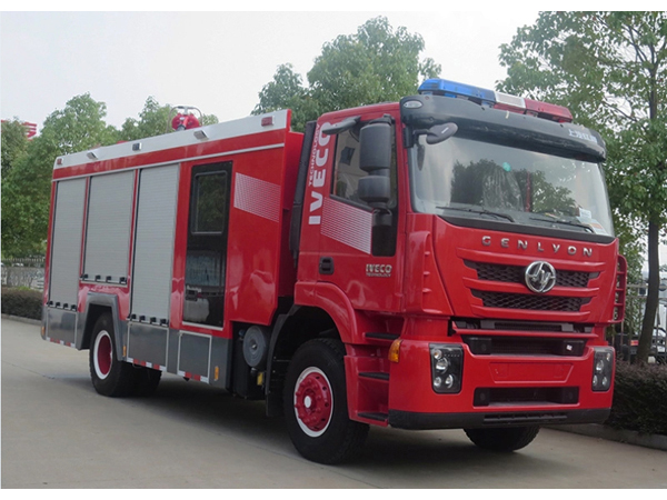 Iveco 8000L Water Foam Fire Fighting Rescue Truck with Crew Cab