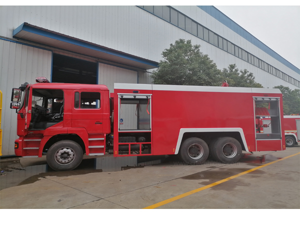 Shac Shacman F3000 12000L Water and 4000L Foam Tanker Fire Fighting Truck with English Operation Manuals