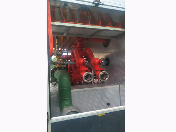 Sinotruck howo Heavy Duty 12000liters Water Tanker 4000liter Foam Tanker Fire Fighting Engine