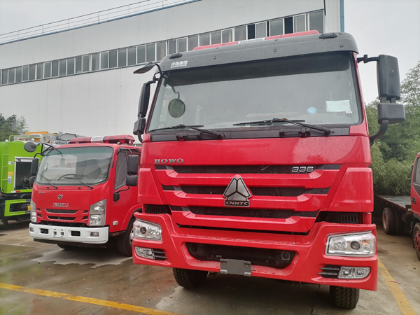 Sinotruck howo 336hp 10000Liters Water Tanker and 2000liter Foam Tanker Fire Fighting Engine