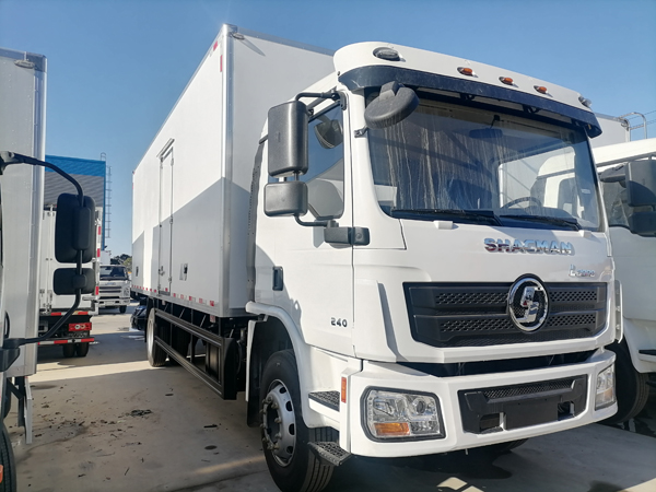 Shacman L3000 Heavy Duty Reefer Refrigeration Refrigerated Freezer Vans truck For Sale