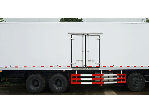 Foton Auman 12 Wheels 30ton Refrigerator Truck for Sale