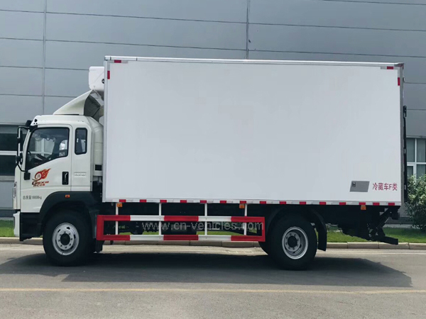 Sinotruck Howo  Man Engine 10-15 Ton -5 Degree to -15 Degree Refrigerator / Freezer Vehicles For Sales