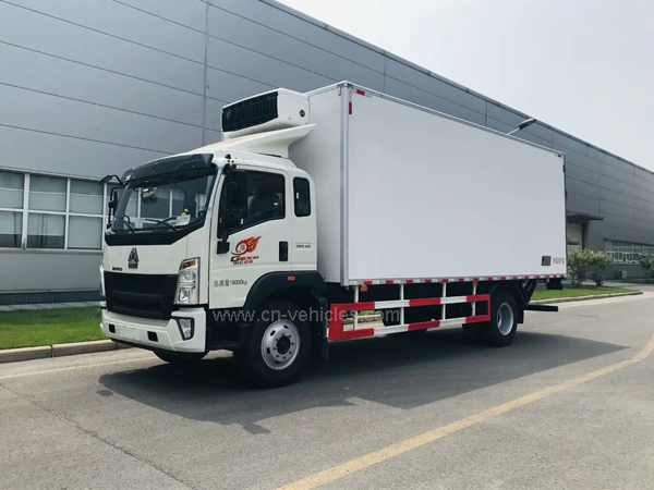 Sinotruck Howo  Man Engine 10-15 Ton -5 Degree to -15 Degree Refrigerator / Freezer Vehicles For Sales