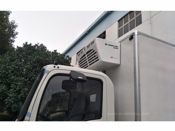 Sinotruk HOWO 5Ton to 30 Ton Freezer Refrigerated Fridge Van Truck For Transport
