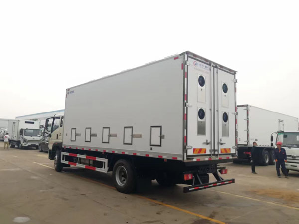 How much does a sinotruck howo day old chick transport Truck cost