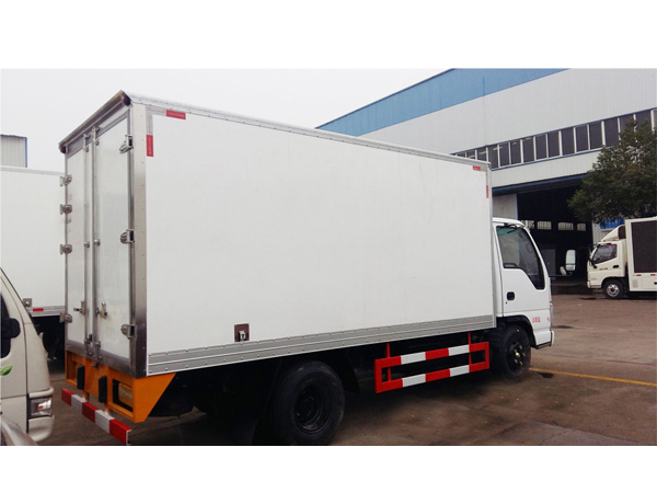 Isuzu 1.5 Ton Refrigerator Truck For Transport Eggs or Yogurt