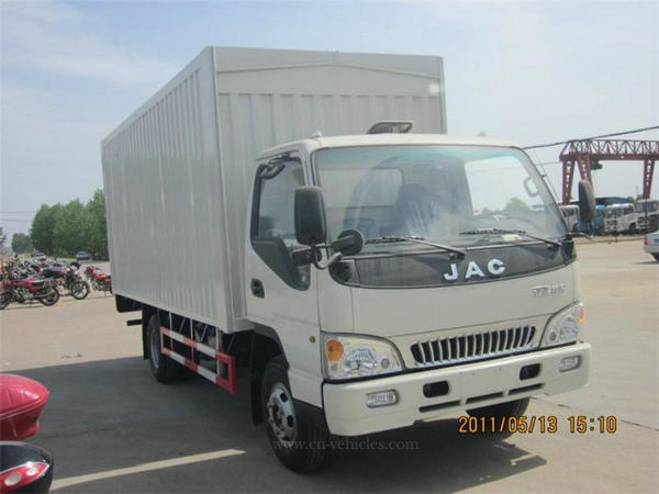 China Euro4 5tons JAC Hydraulic Open Type Wing Van Truck