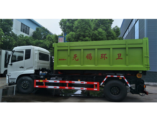 5 Tons Dongfeng Hook on Garbage Truck for Sales