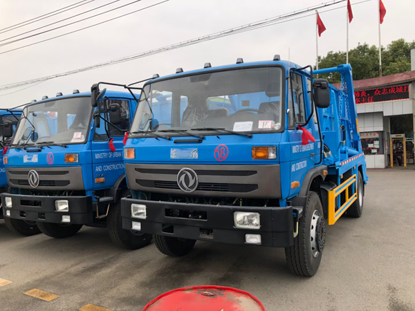 DongFeng Customization Swing Arm Garbage Truck Skip Loader Waste Collection Vehicle