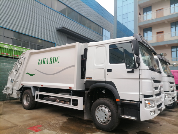 HOWO 10cbm 4*2 Diesel Compactor Garbage Truck Price for Sale