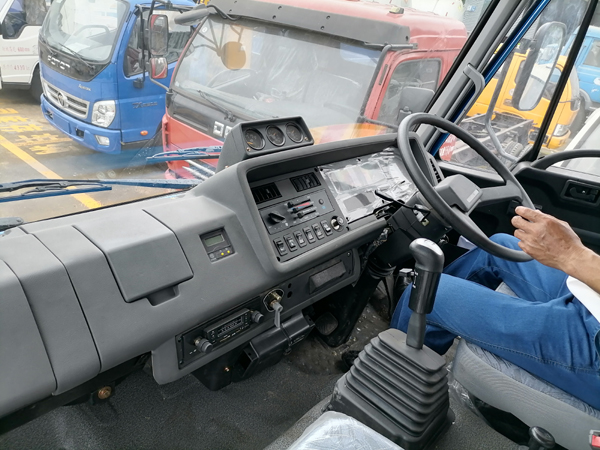 Dongfeng RHD 12CBM to 18CBM City Cleaning Garbage Compactor Compress Truck With Compression System