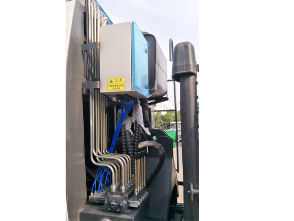 Dongfeng 5cbm Compactor Garbage Truck Rhd or LHD for Sales
