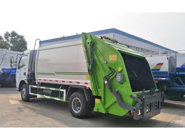 Dongfeng 5cbm Compactor Garbage Truck Rhd or LHD for Sales