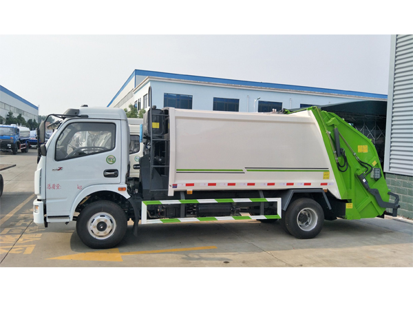 Dongfeng 5cbm Compactor Garbage Truck Rhd or LHD for Sales