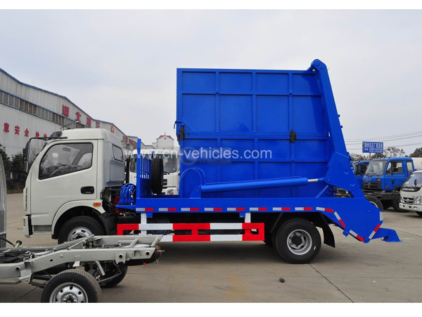 DFAC Dongfeng brand 5 Ton Swing Arm Skip Loader Garbage Truck