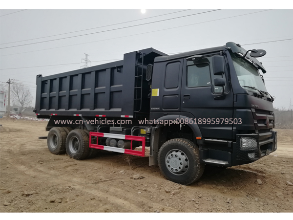 HOWO Sinotruck 371hp or 336hp Dumper Truck for Transport Quarry and Sand