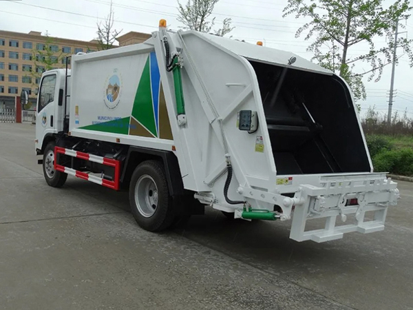 ISUZU 700P 190hp 6CBM Compactor Refuse Rubbish Waste Truck