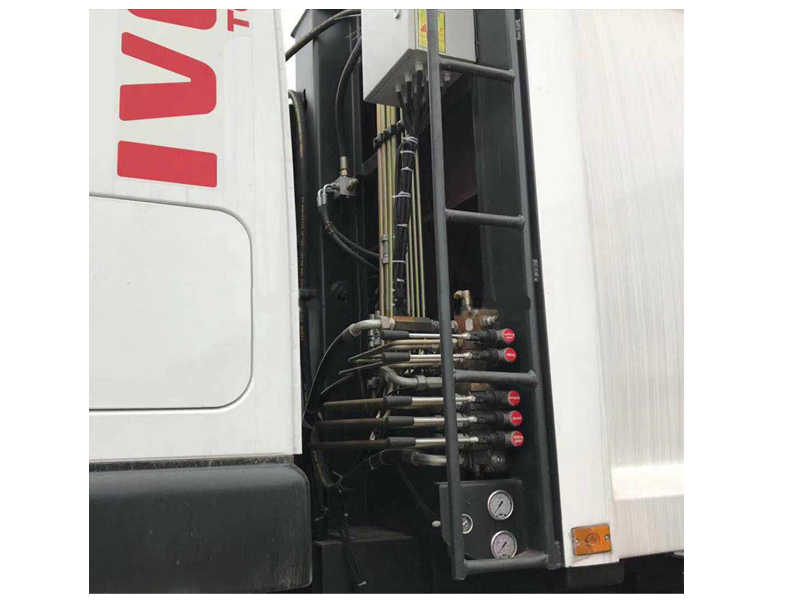 Iveco 14 Cubic Meters Rhd Compactor Garbage Truck for Sale