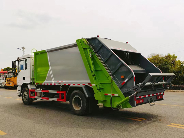 Shacman L3000 16cbm Compactor Compressed Garbage Transport Rear Loader Truck for Kazakhstan