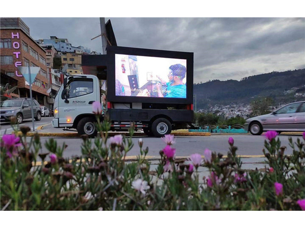 3 Sides P5 Customized 9ft 12ft 16ft LED Display Truck Body Box for Sale to Israel