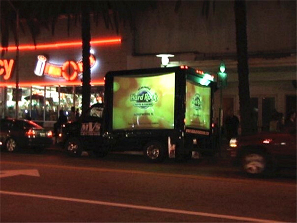 3 Side P6 P5 P4 Full color Digital Led Mobile Billboard Advertising Truck For Sale