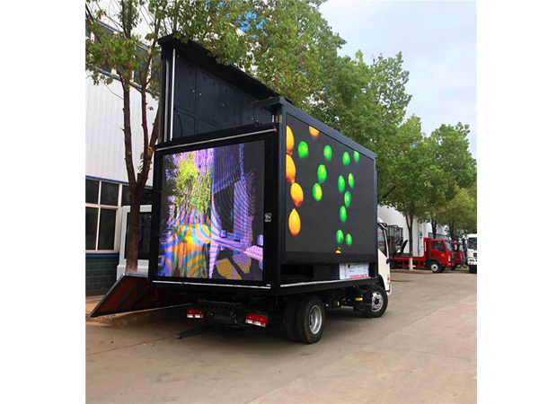 High Brightness Outdoor Digital LED Billboard Box Mounted on Truck Exported to USA
