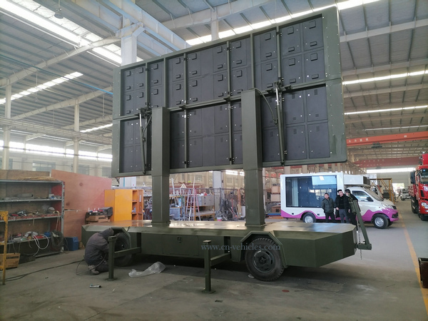 Customer Made Outdoor LED P4 Full Color Billboard Advertisement Folding Screen Trailer for Sales
