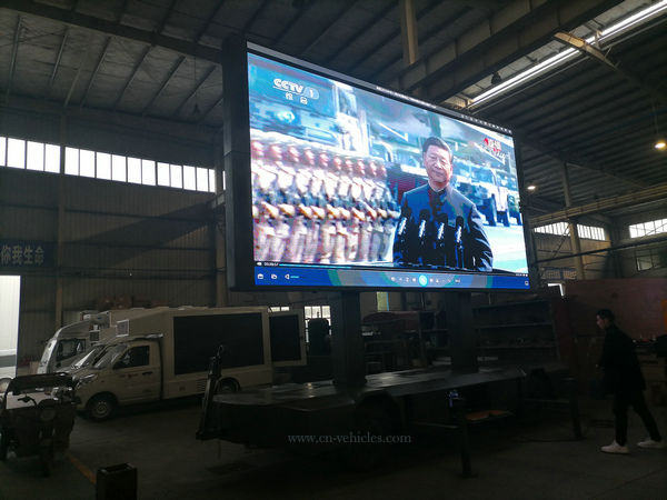 Customer Made Outdoor LED P4 Full Color Billboard Advertisement Folding Screen Trailer for Sales