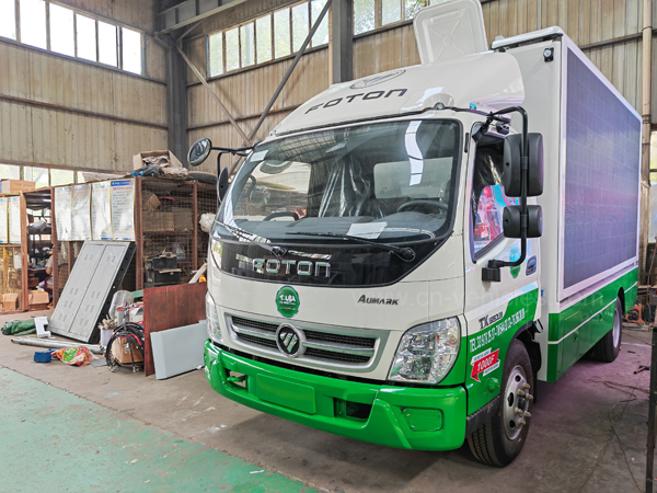 Foton Aumark Mobile Advertising LED Display Screen Truck