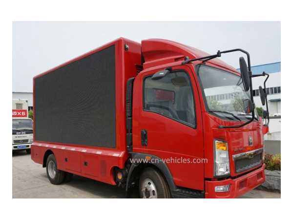 HOWO P6 Multiple Functional LED Media Advertising Truck For Export