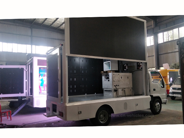 Isuzu P3 Screen Outdoor LED Mobile Billboard Advertising Truck