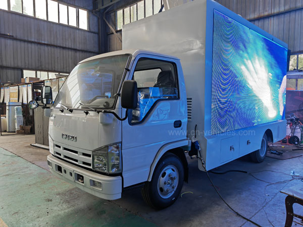  ISUZU ELF Npr Outdoor Mobile Display Full Screen Led Advertising Truck 