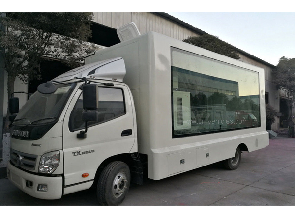 P6 Scrolling Billboard Truck , Led Wall Truck For Products Promotion