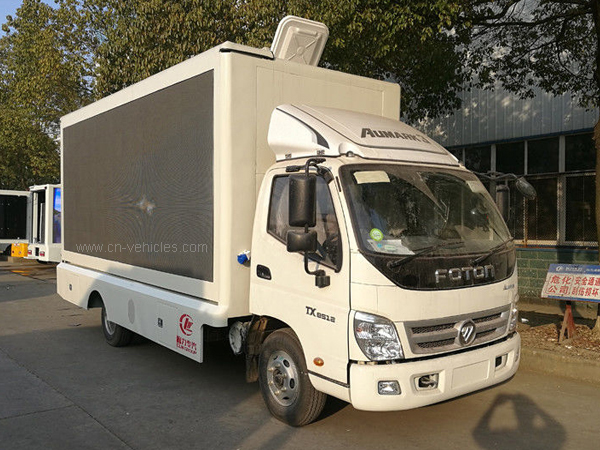 P6 Scrolling Billboard Truck , Led Wall Truck For Products Promotion