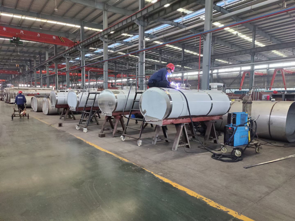 Stainless steel Tanker Manufacture in China 