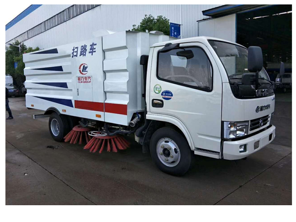 4000L Dongfeng Sweeper Truck Cleaning Road Vacuum Road Dust Suction Truck for Sale
