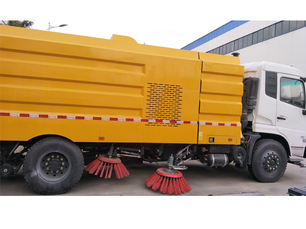 Dongfeng Road Street Sweeper Truck Road Sweeper Machine for Sales
