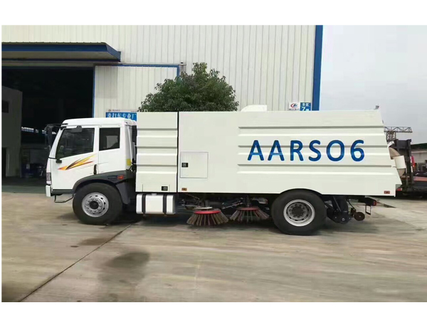 Foton Road Street Sweeper Truck Diesel With Cummins Engine for Sales