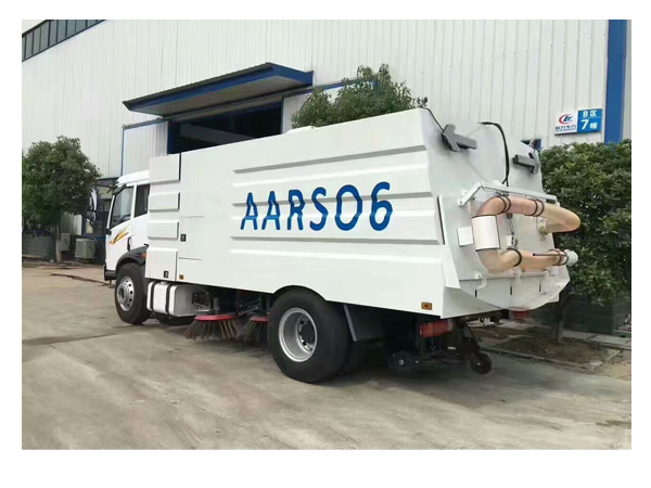 Foton Road Street Sweeper Truck Diesel With Cummins Engine for Sales