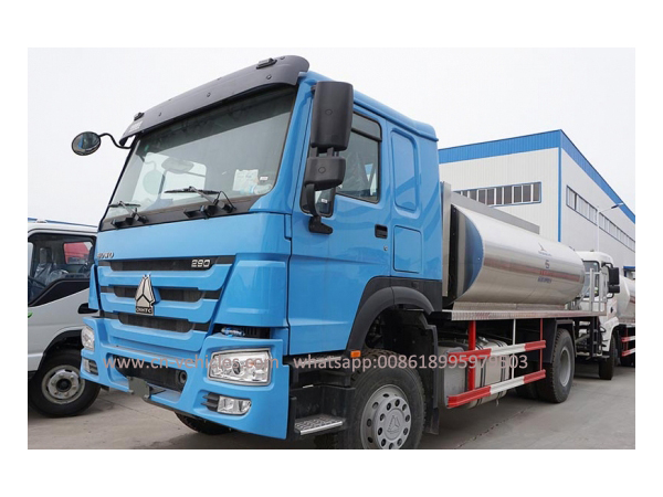 HOWO 10 Ton Intelligent Asphalt Distribution Truck