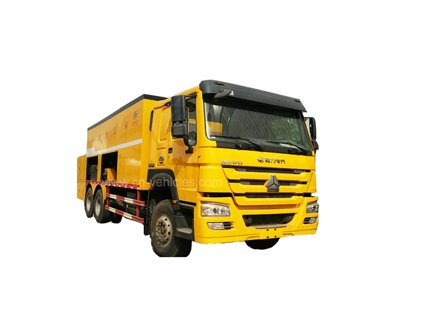 Sinotruck howo 10 tyre 8cbm Slurry Seal Coat Truck For Sales
