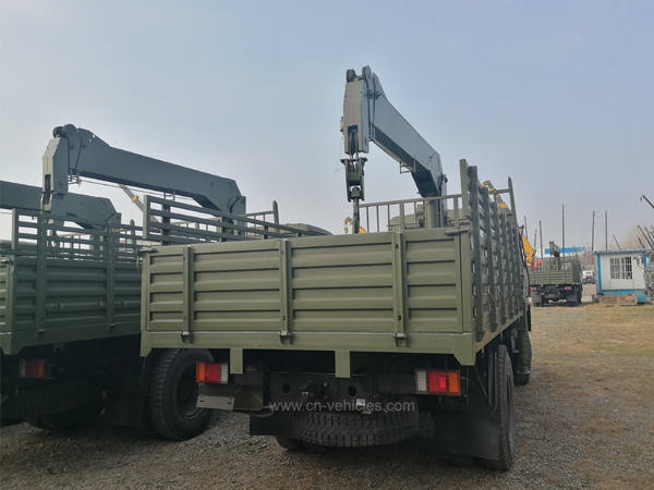 Chengli Factory Export Dongfeng DFAC Truck Mountd 4 Ton Straight Crane for Army with Lorry