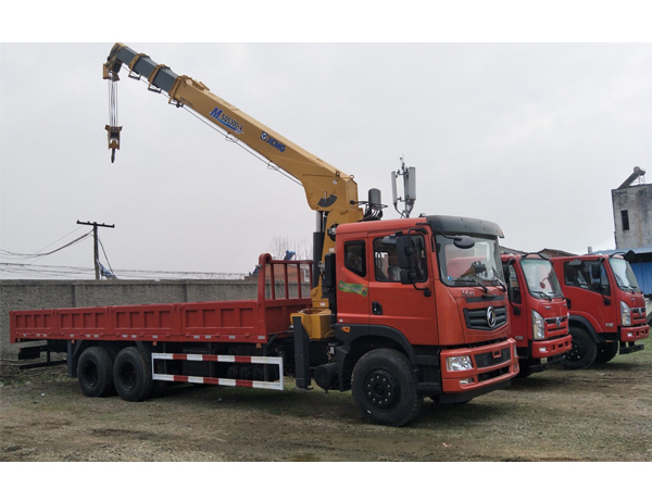 Dongfeng Chassis 18 Ton Boom Truck for Sale