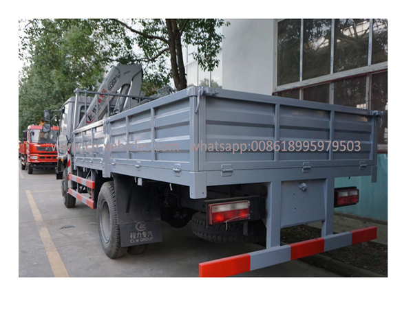 Dongfeng 3.5 Ton Folding Crane Truck for Sale