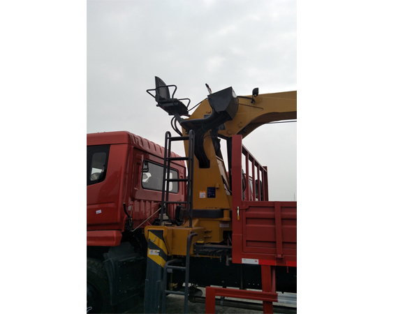 FAW 25 Ton Hydraulic Crane Truck for Sales